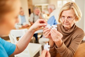 Warum eine Eierstockentfernung in jungen Jahren das Alzheimer-Risiko erhöht 1